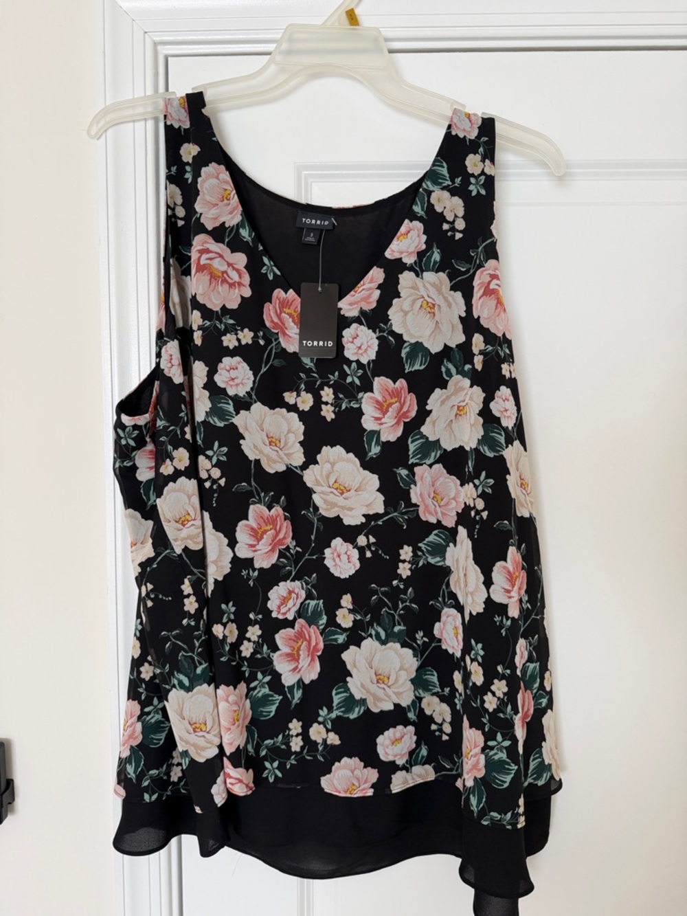 NWT Torrid Black Floral Tank Top - Pink & Cream Bloom